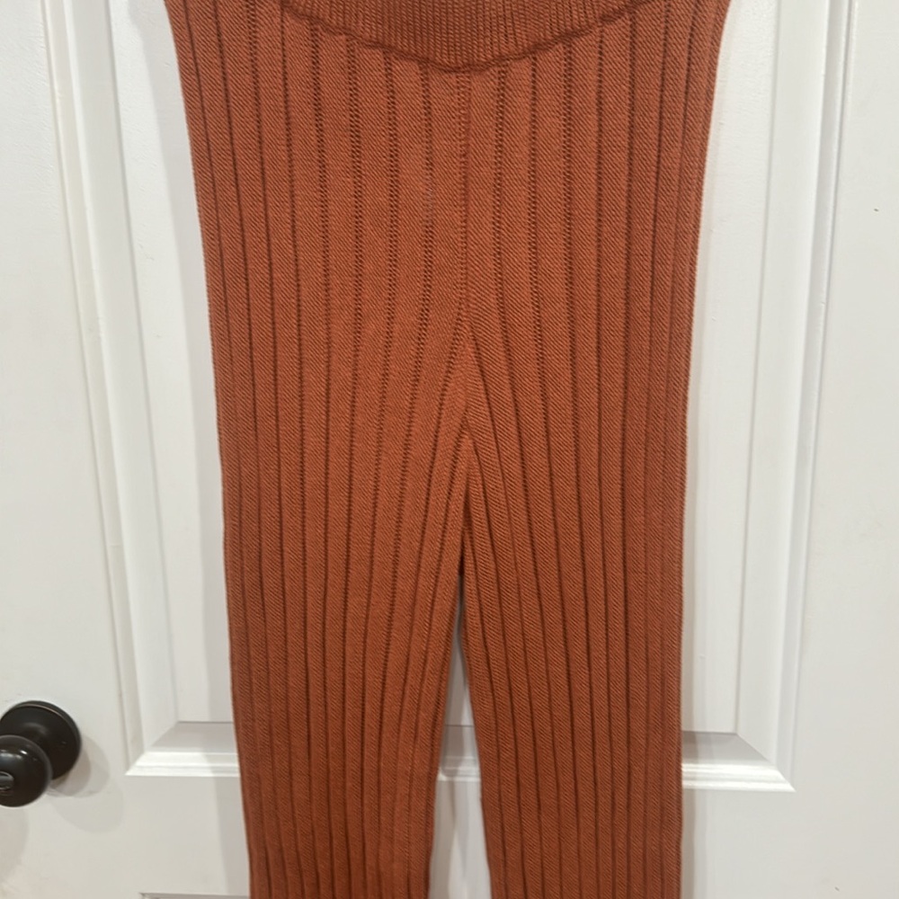 FREE PEOPLE BEACH IMOGENE RIBBED KNIT SWEATER PANTS SALMON RUST MEDIUM - Picture 7 of 11